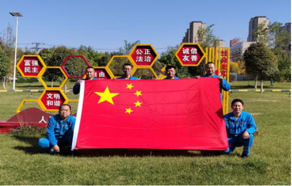 20251001 最美中國紅！海螺新材各單位國慶氛圍已“拉滿”649